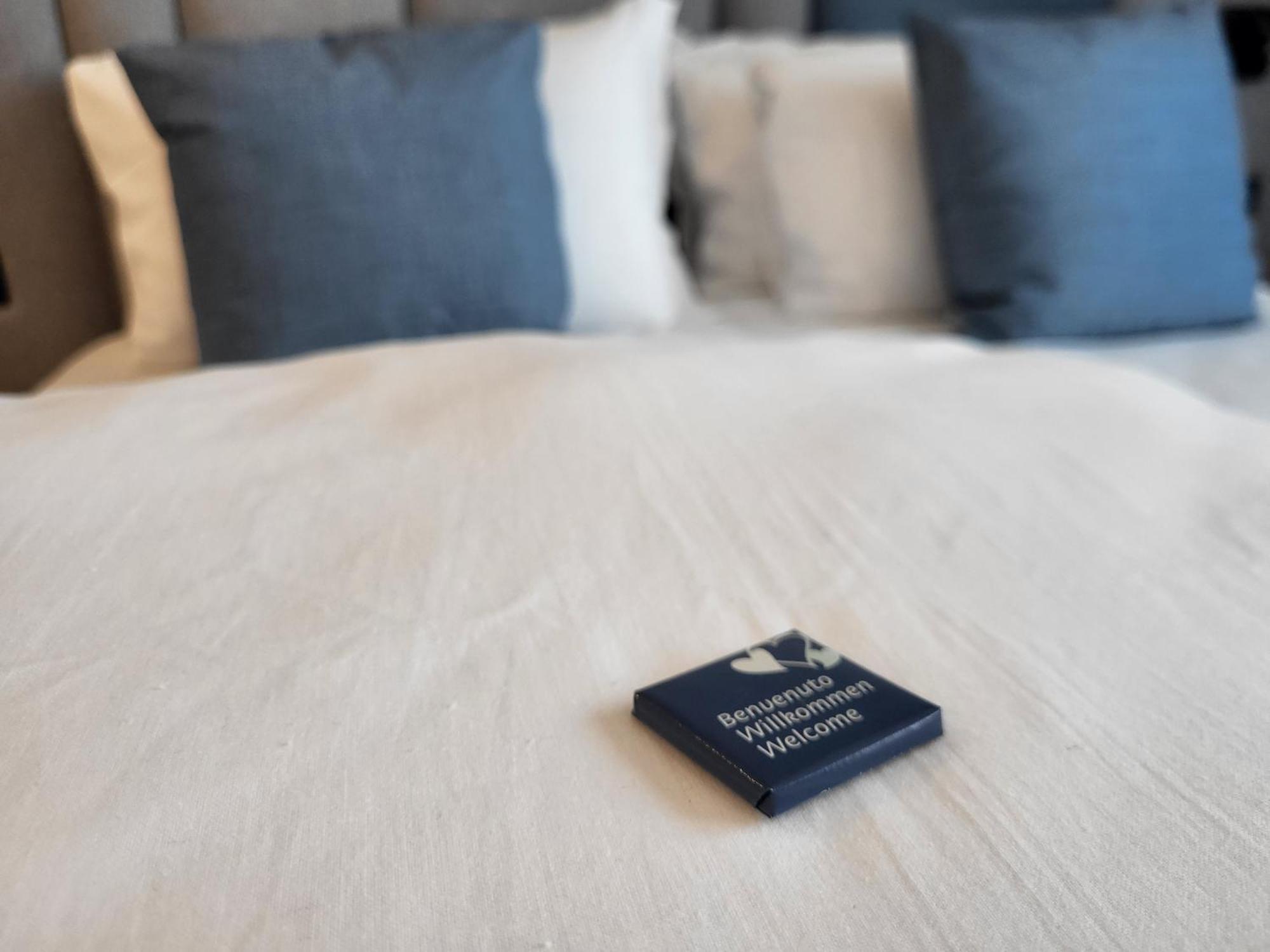 Attilio High Living Suites - Adults Only Torri Del Benaco Cameră foto